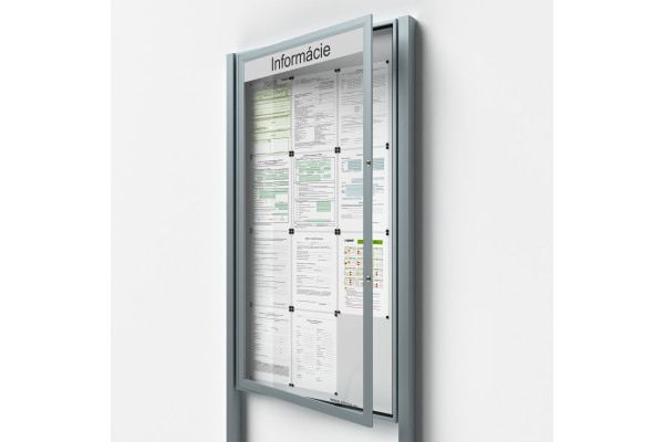Uzamykatelná informační vitrína 12bxA4 SIDE50 s nápisem a sloupky