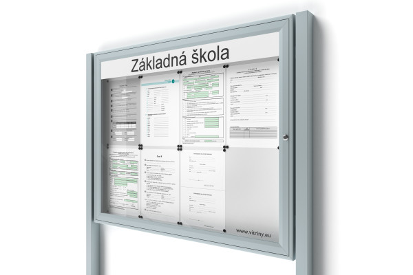 Uzamykatelná informační vitrína 8xA4 SIDE50 s nápisem a sloupky