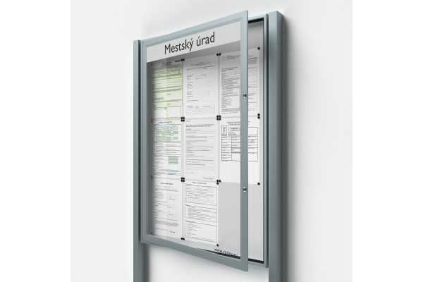 Uzamykatelná informační vitrína 9xA4 SIDE50 s nápisem a sloupky