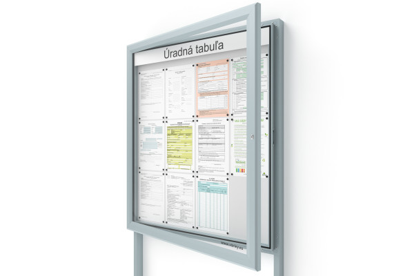 Venkovní informační vitrína 12xA4 SIDE60 s nápisem a sloupky
