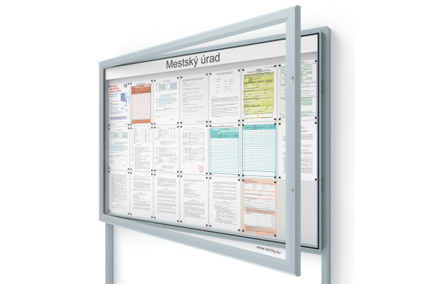 Venkovní informační vitrína 21xA4 SIDE60 s nápisem a sloupky