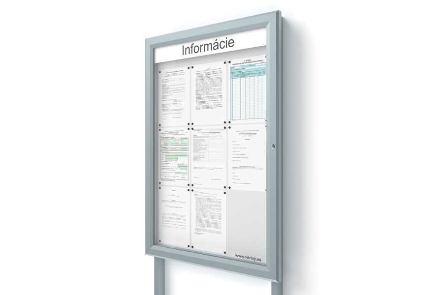 Venkovní informační vitrína 9xA4 SIDE60 s nápisem a sloupky