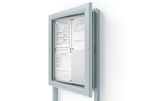Venkovní informační vitrína V-SIDE60-4-N se sloupky
