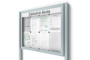 Uzamykatelná informační vitrína 8xA4 UP50 s nápisem a sloupky