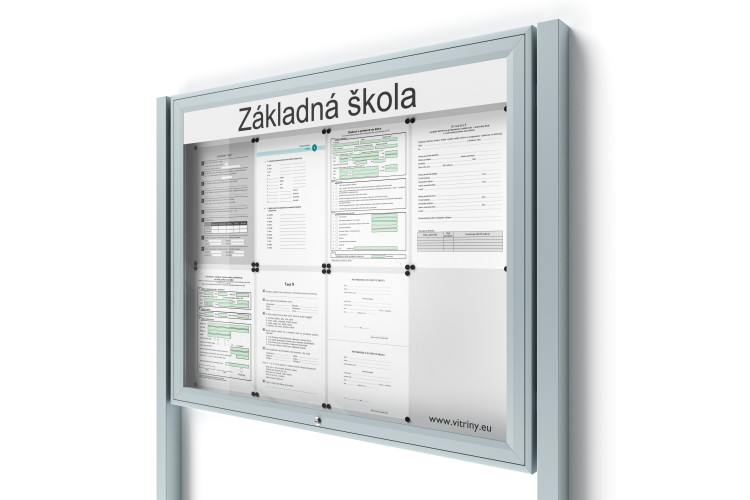 Uzamykatelná informační vitrína 8xA4 UP50 s nápisem a sloupky
