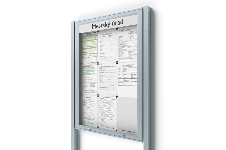 Uzamykatelná informační vitrína 9xA4 UP50 s nápisem a sloupky