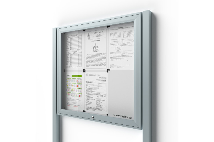 Uzamykatelná informační vitrína 6xA4 se sloupky