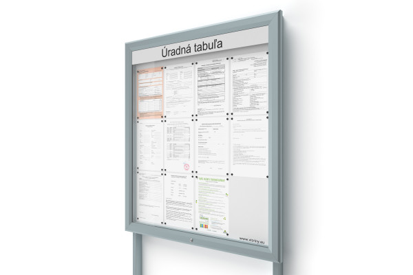 Venkovní informační vitrína 12xA4 UP60 s nápisem a sloupky