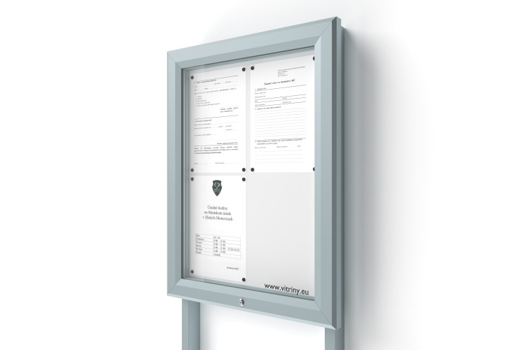 Vnější informační vitrína V-UP60-4-N se sloupky